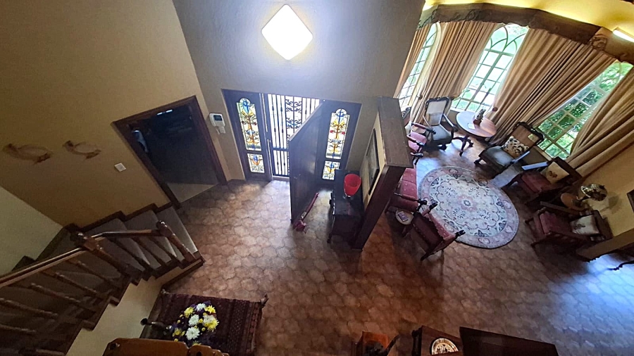 6 Bedroom Property for Sale in Mooivallei Park North West